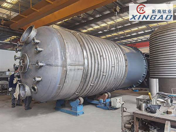 鈦盤管鈦設備-泳池專用的空氣源熱泵